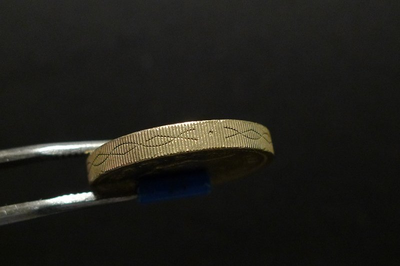 Show-Your-Coins-With-Different-Edges