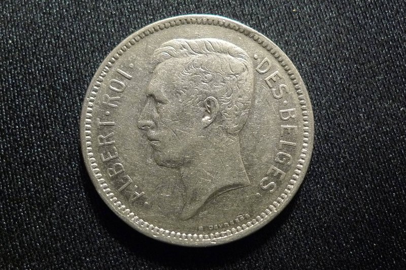 Around-The-World-With-Coins---A-Coin-Geography-Game
