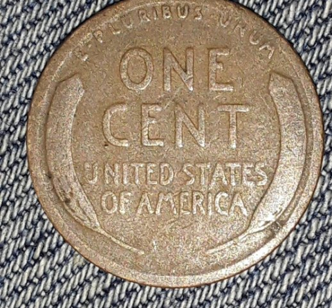 1917-P-LWC,-Unsure-Of-What-I-Am-Seeing-Around-Date.