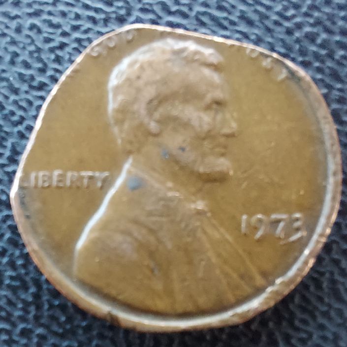1973-No-Mint-Mark-Lincoln-Penny-Clipped-Planchet