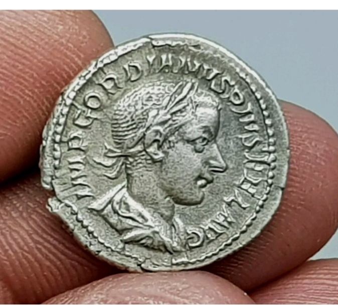Is-This-A-Fake-Gordianus-III?