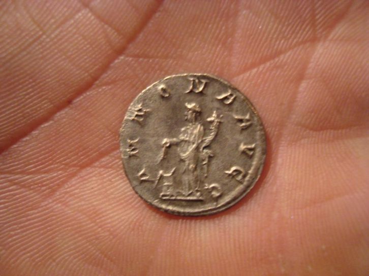 VF-Antoninianus-Of-Philip-I
