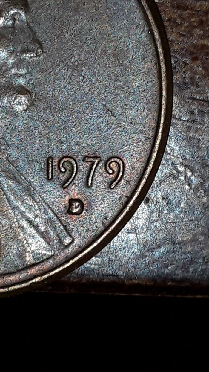 1979-D-Mint-Mark-Cent-With-A-Odd--Mint-Strike....error?-Or-A-Common-Action?