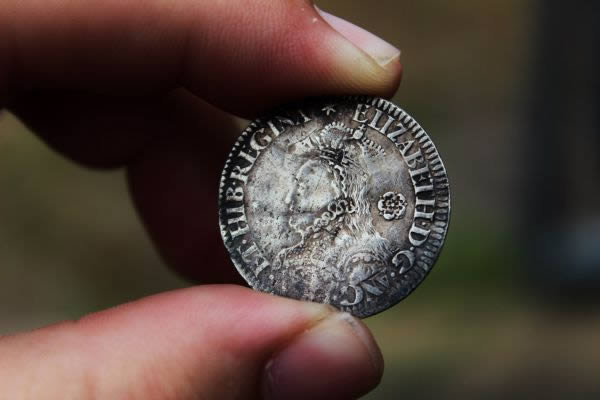 Latest-Acquisition:-1562-Elizabeth-I-Sixpence-Milled