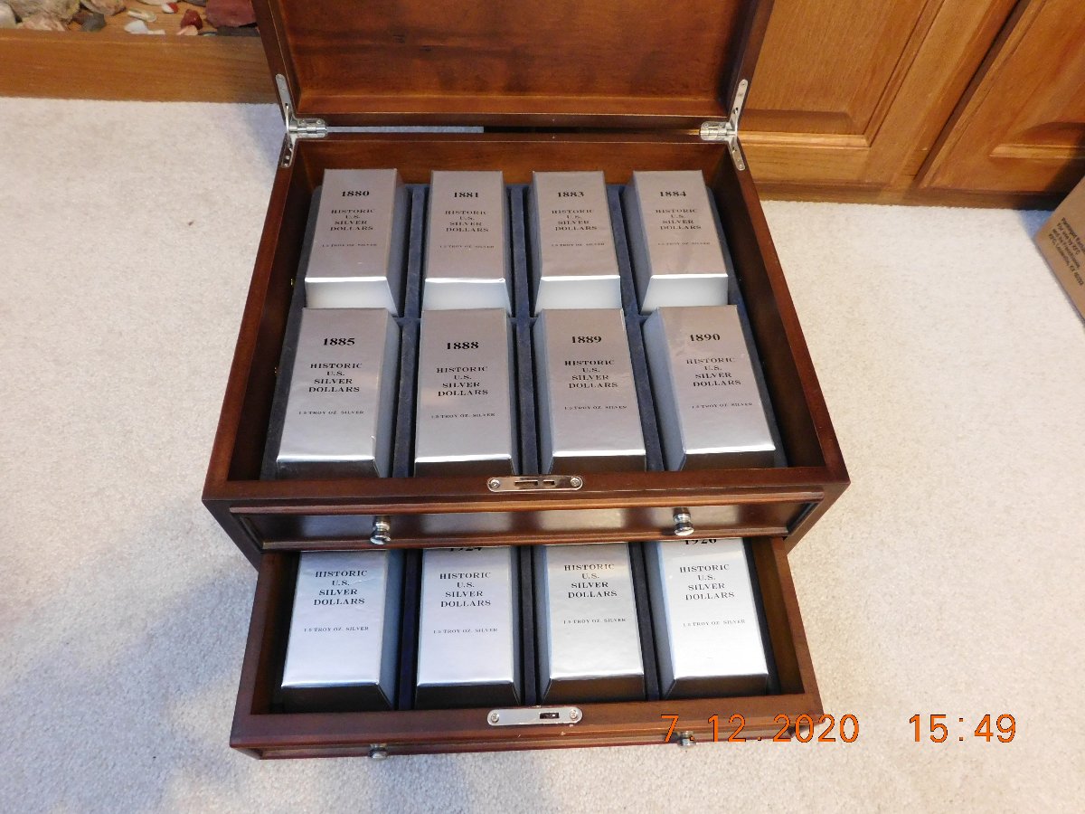 30-Morgan-Dollar-Collectors-Set