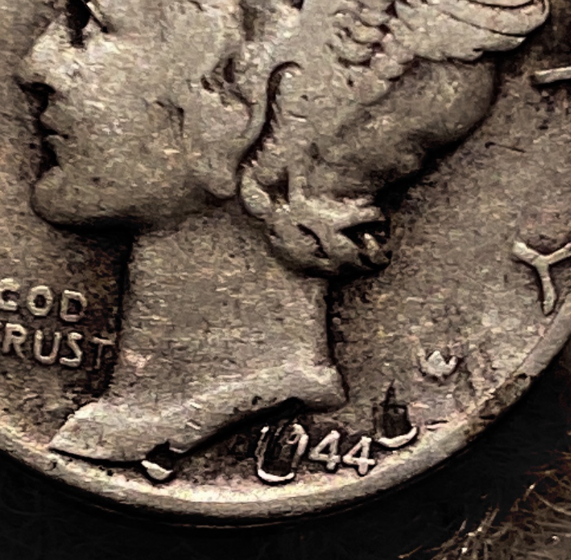 1944-Dime.-Weird?!?-Another-Error-Or-Damage-Question.