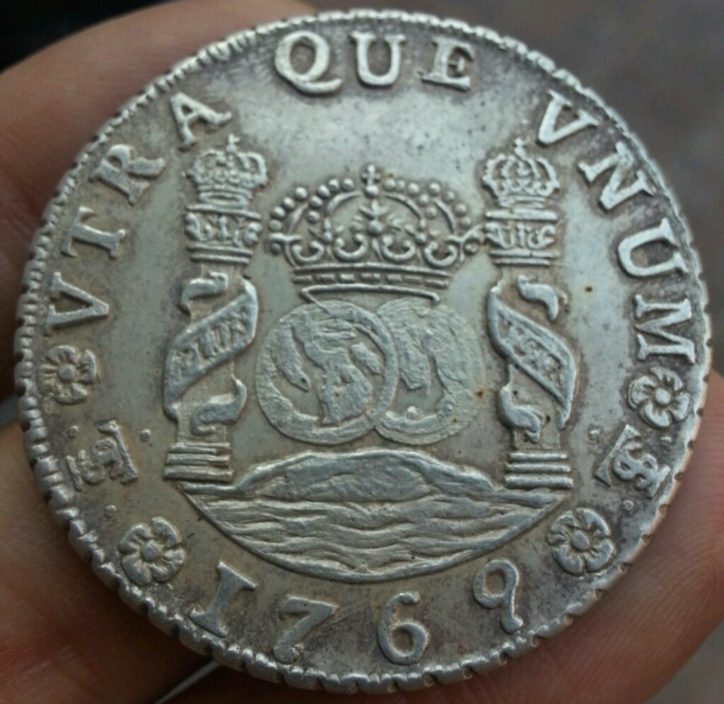 Fake:-8-Reales-1769-Carolus-III