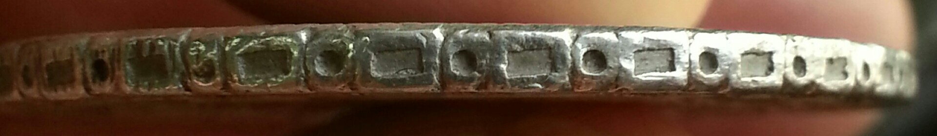 1808-8-Reales-Edge-With-Diagonal-Linesa