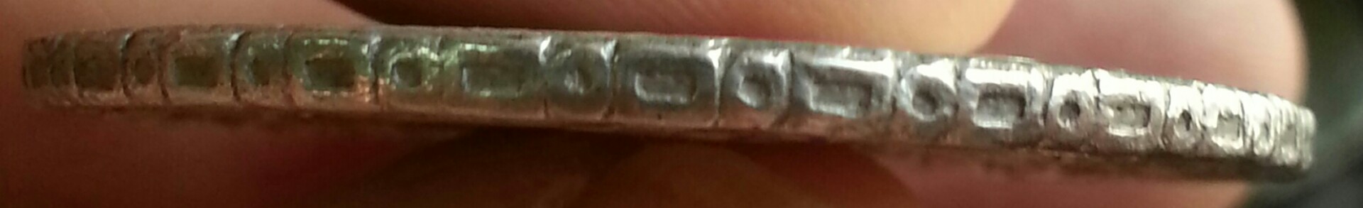 1808-8-Reales-Edge-With-Diagonal-Linesa