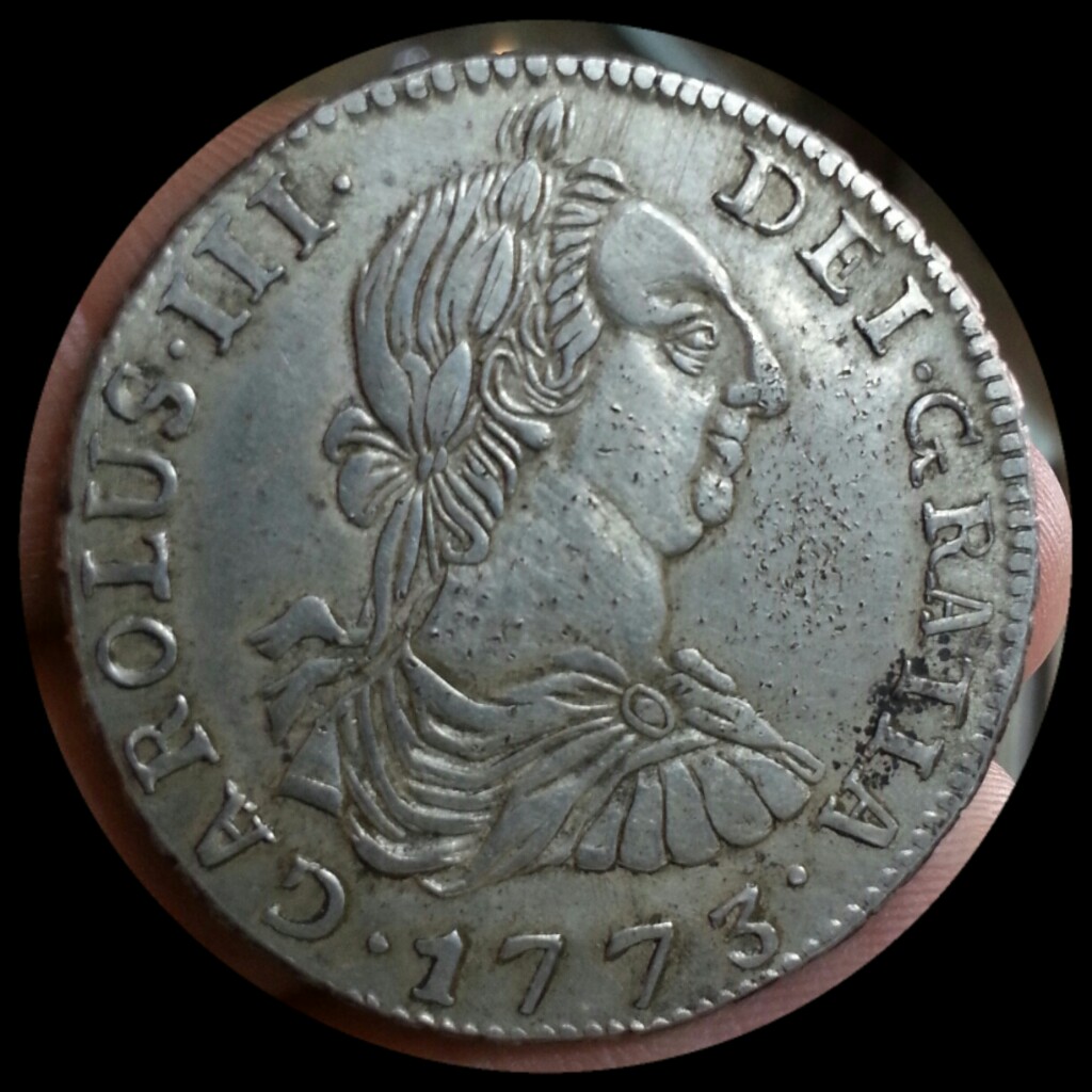 Golden-8-Reales-And-Another-Funny-Fake.