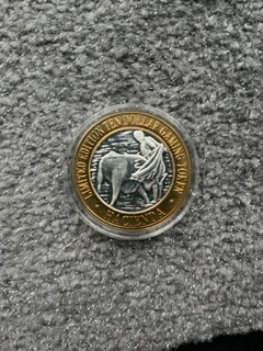 I-Won-A-'-Hacienda-10$-Limited-Edition-Gaming-Token-Back-In-1996-Hotel-Was-Then-Demolished