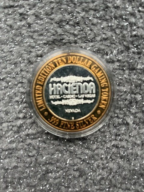 I-Won-A-'-Hacienda-10$-Limited-Edition-Gaming-Token-Back-In-1996-Hotel-Was-Then-Demolished