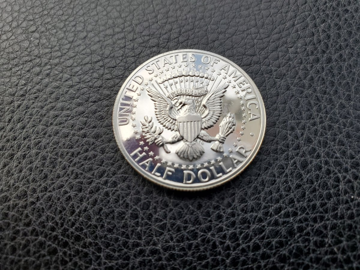 1964-JFK-Cameo-Or-Not?-I-Sure-Want-It-To-Be!