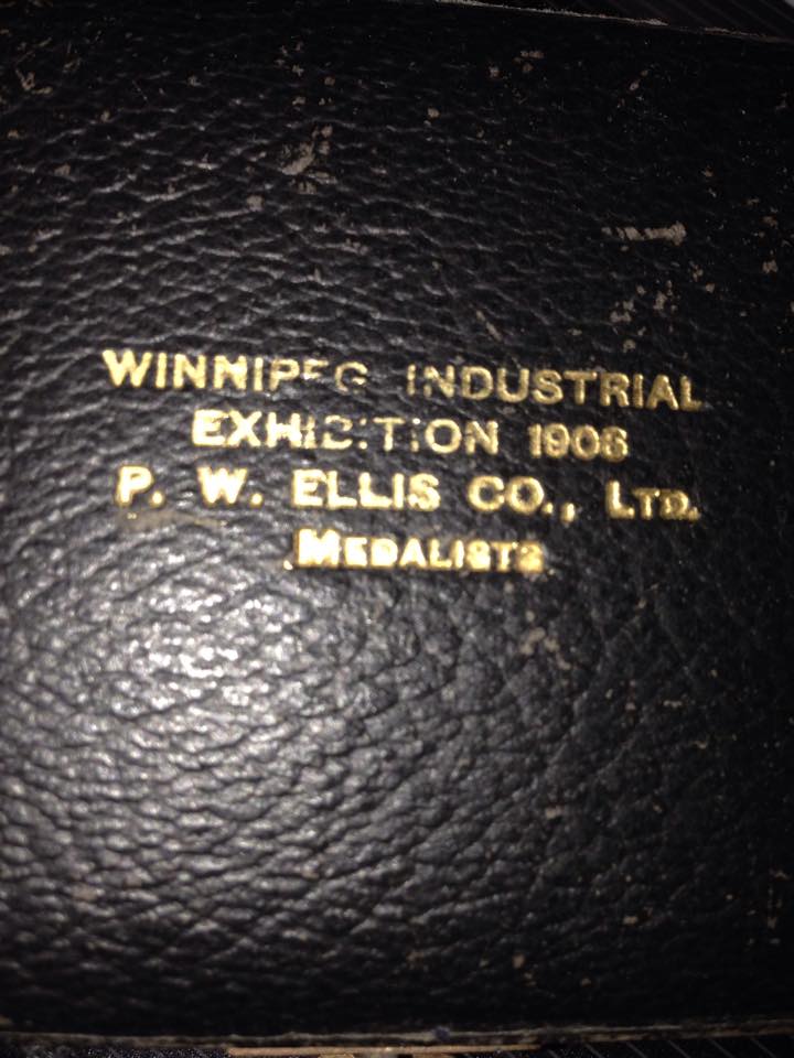 1906-Winnipeg-Industrial-Exhibition-Medalloin-In-Its-Case