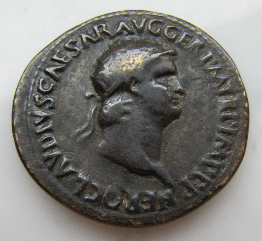 A-Fake-Macellum-Magnum-Dupondius---And-A-Genuine-One