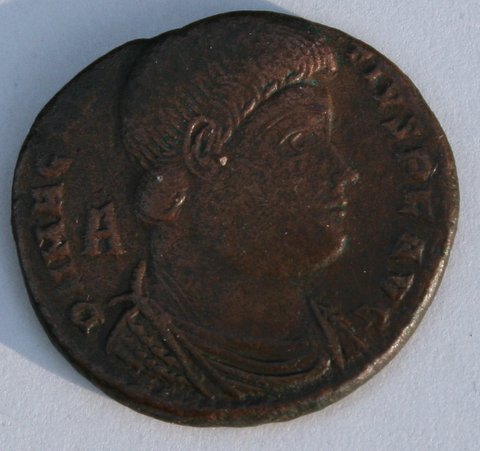 Ancient-Coin---Roman-Magentius