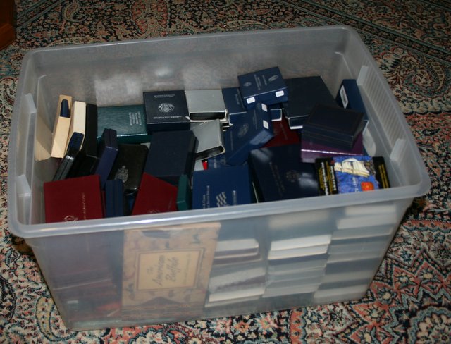 How-Do-You-Collect-Commemoratives?