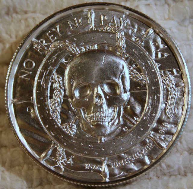 Shipped-Elemetal-2-Oz-Privateer-Ultra-High-Relief-Ag-Round