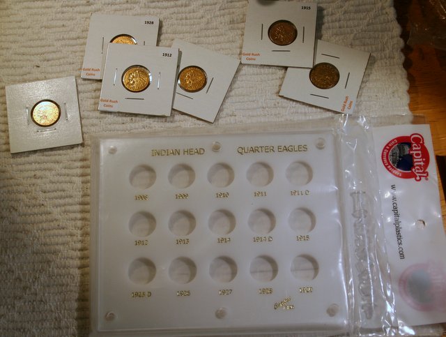 $2.50-Gold-Indians-And-New-Capitol-Coin-Holder