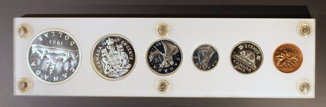 Picked-Up-Some-Canadian-Sets-This-Week