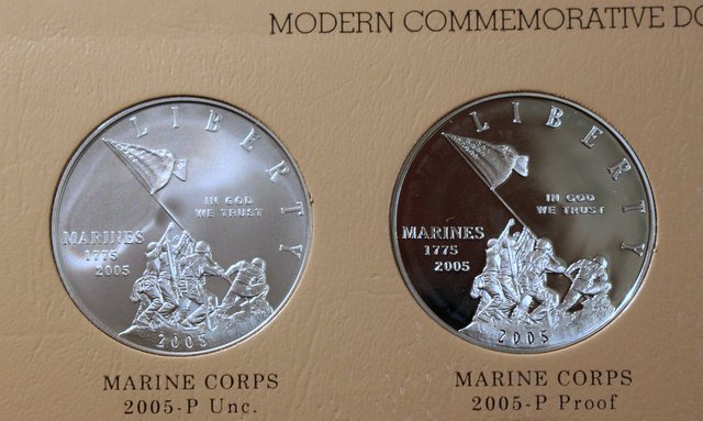 2005-P-Marine-Corps-Commemorative-Proof-Dollar