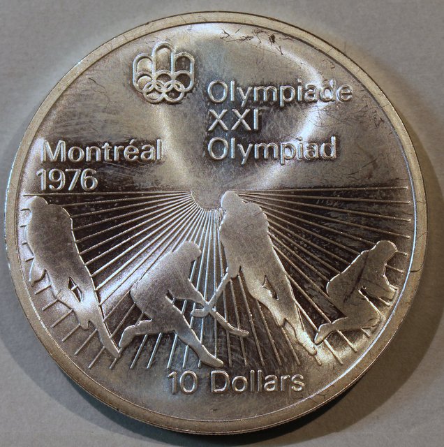 Large-Silver-Coins-USA-Or-Foreign