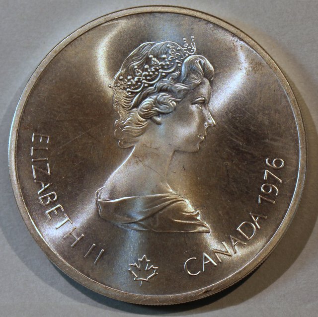Large-Silver-Coins-USA-Or-Foreign