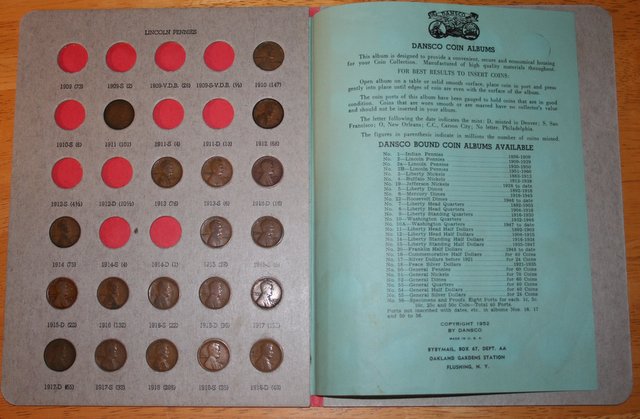 Storing-Coin-Collection-Folders-Vs-Albums
