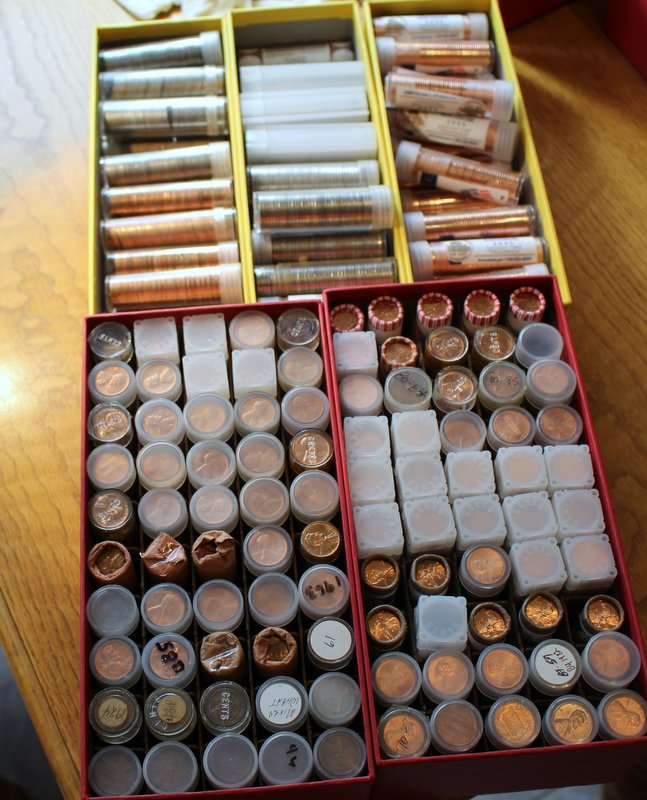 Different-Types-Of-Rolls,-Customer,-Fed-And-Mint