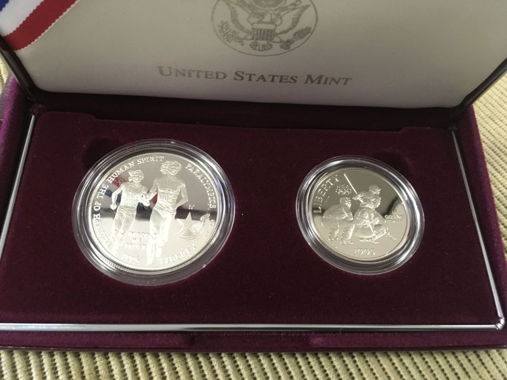 1995-Two-Coin-Commemorative-Set
