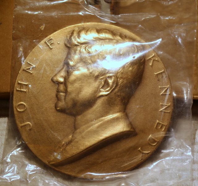 Picked-Up-Some-Large-Medals-Today.-US-Mint?