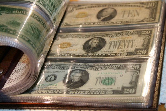 Picked-Up-Some-Federal-Reserve-Notes-For-My-Collection.