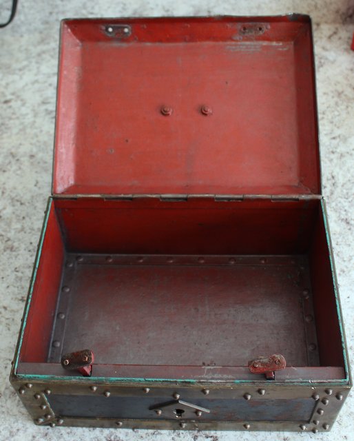Picked-Up-A-Different-Treasure-Box-Today.