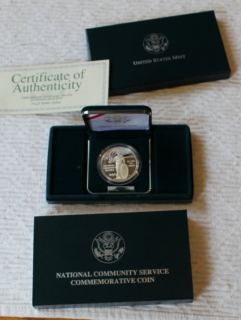 1996-S-National-Community-Service-Commemorative-Dollar