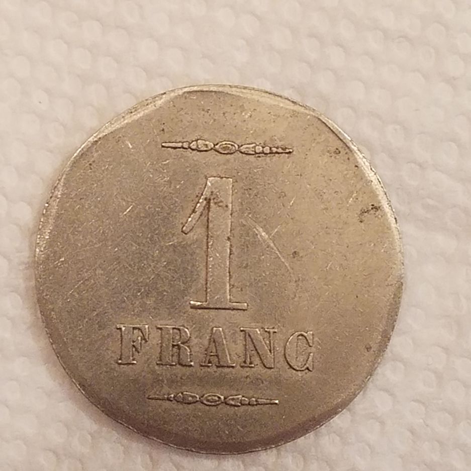 One-French-Note-On-Rice-Paper,-2-World-Tokens.-Help?