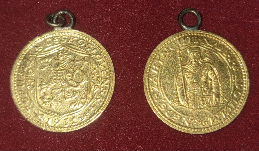 Grandparents-Gold-Coins