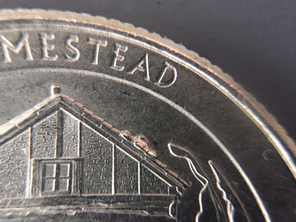 2015-P-25c-NE-Pretty-Large-Die-Chip
