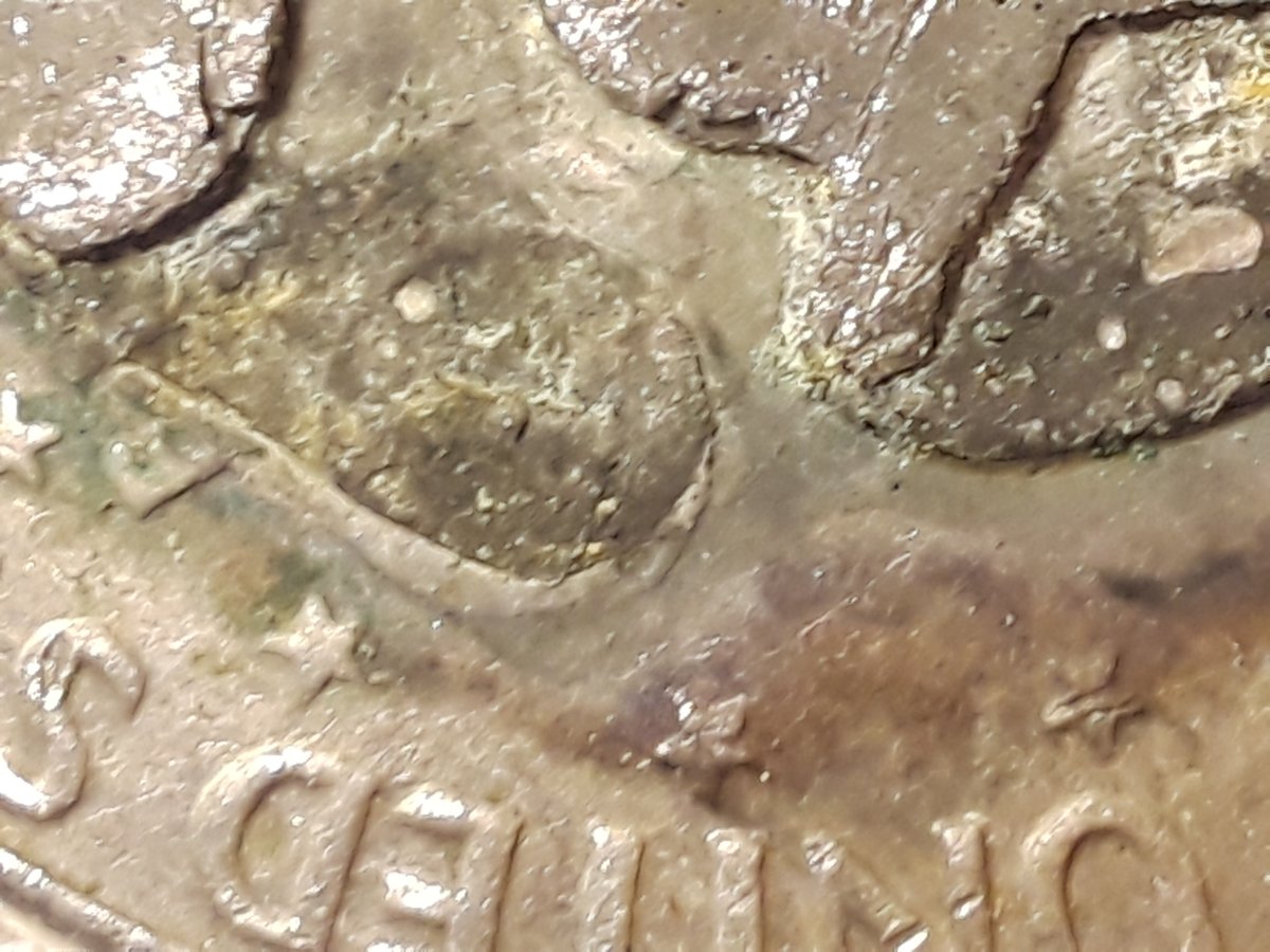 1972-D-Eisenhower-Dollar-Die-Break?