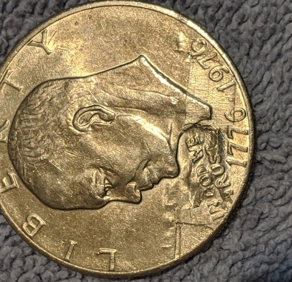 Bicentennial-Ike-Cladding-Flaw?