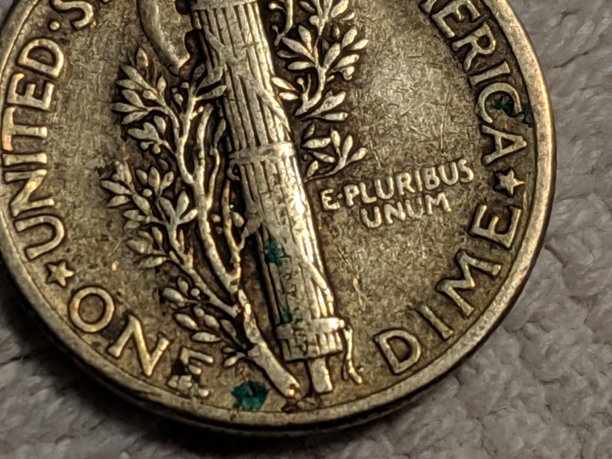 1944-Mercury-Dime:-Struck-Through-Or-Damage?