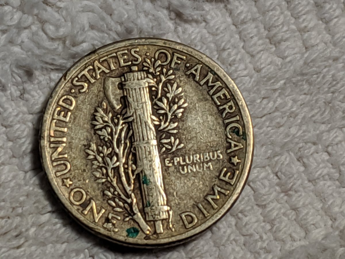 1944-Mercury-Dime:-Struck-Through-Or-Damage?