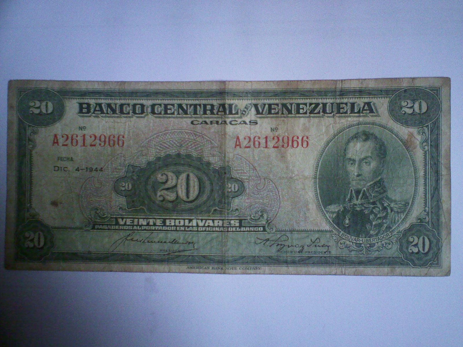 20-Bolivares-1944-&-1945-Venezuelan-Banknotes