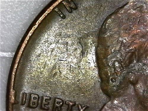 Shattered-Die-On-1964-Lincoln-Cent.-Multiple-Die-Breaks.
