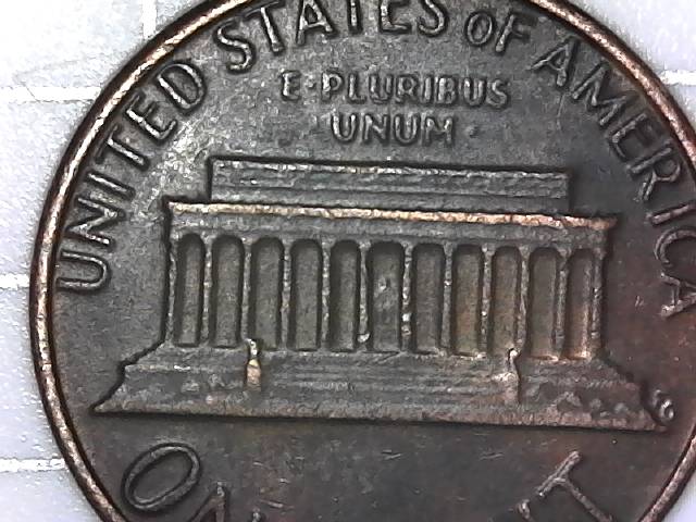 Possible1982-D-Lmc-Cu-Small-Date-Cent-Damage-On-Date