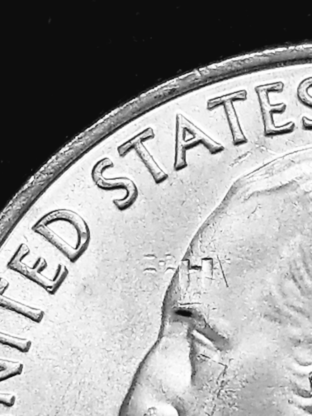 2020--D-Weir-Farm-Quarter-Fresh-From-Bank-Roll-With-Weird-Marking