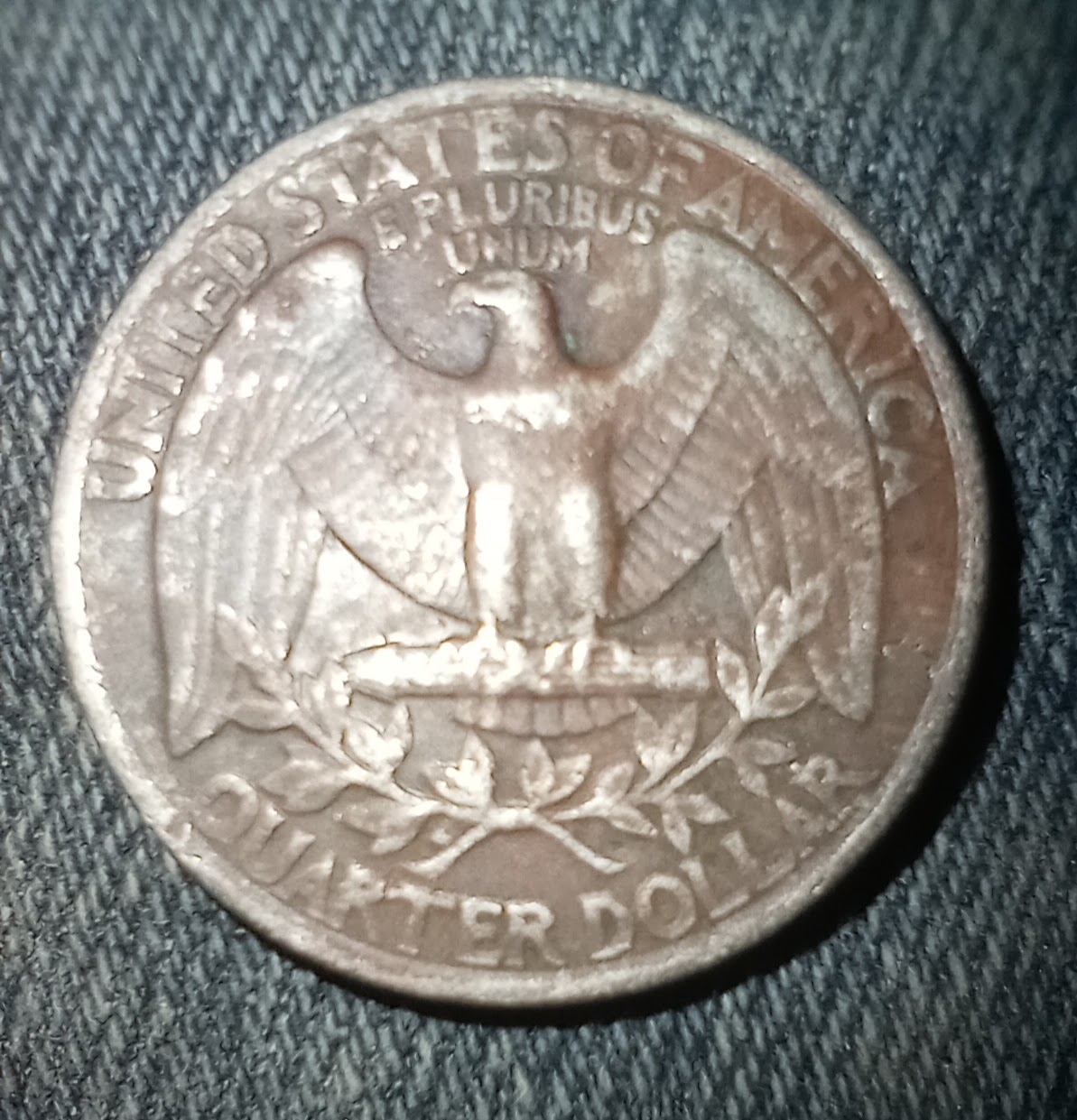 1977-Quarter-No-Mint-Mark-And-Discoloration
