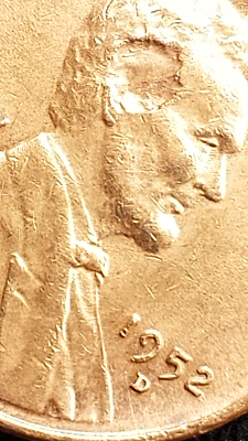 I-Think-Abe-Has-A-Hole-Or-Crater-In-His-Head....1952-D-Wheat-Cent
