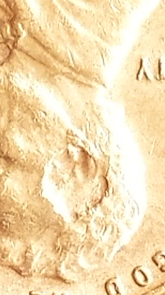 I-Think-Abe-Has-A-Hole-Or-Crater-In-His-Head....1952-D-Wheat-Cent