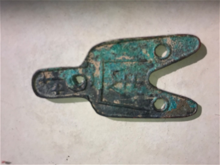 Hi,-I-Hold-A-100%-Authentic-Three-Holes-Spade