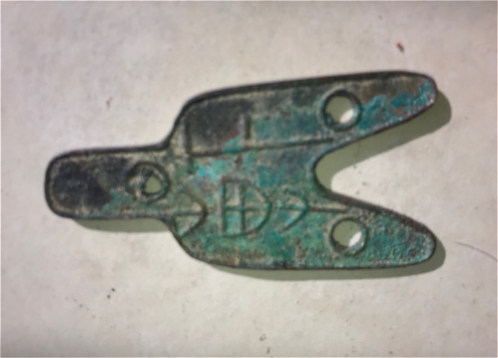 Hi,-I-Hold-A-100%-Authentic-Three-Holes-Spade